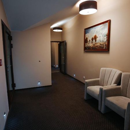 U Ojdanow Hotel Węgrów Buitenkant foto